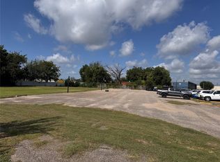 7151 Lawndale St, Houston, TX 77023