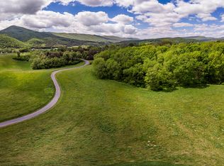 4 S Buffalo Rd, Lexington, VA 24450