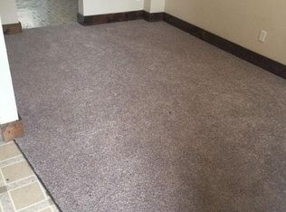 131 E 13th St, Dubuque, IA 52001