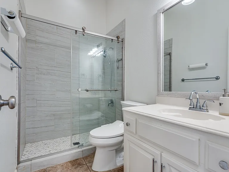 11649 Keystone Dr — Photo 30