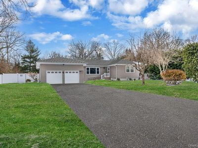 159 Shady Lane, Smithtown, NY, 11787