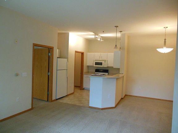 2nd image of 538 W Washington Ave APT 301