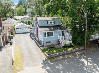 9 Crescent Ave, Lynnfield, MA 01940