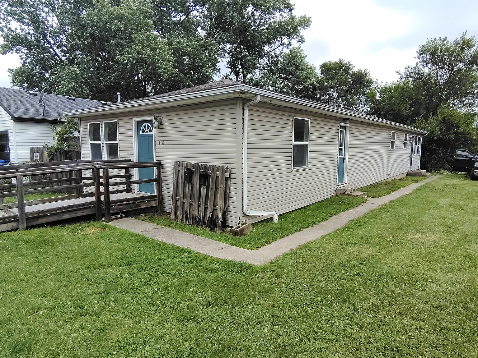2 bed, 1.5 bath, 1000 sqft, $975 — Photo 1