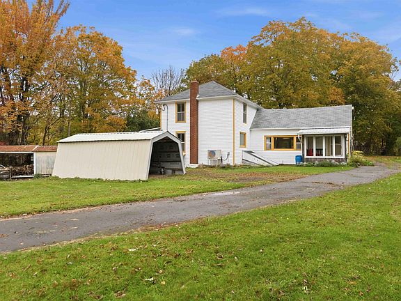 4th image of 230 Rocknotch Rd S
