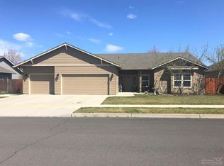 935 NE Stone Ridge Loop, Prineville, OR 97754