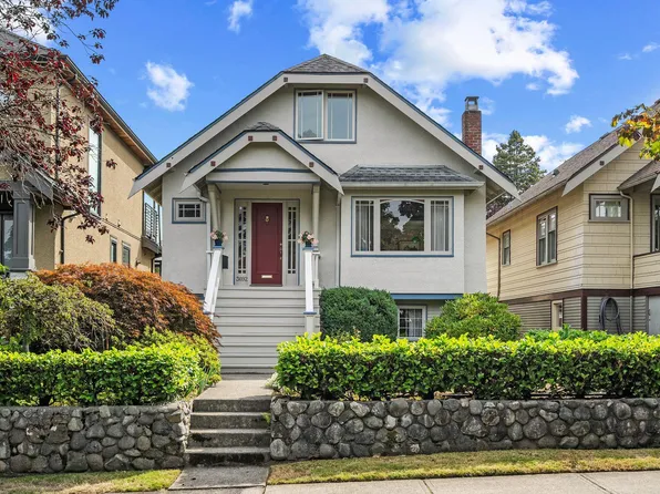 3692 W 19th Ave, Vancouver, BC V6S 1C6