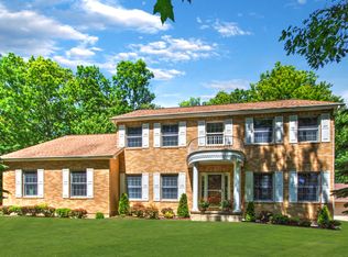 116 Indian Dr, Greentown, PA 18426