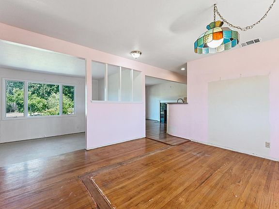 5th image of 6624 Waverly Road