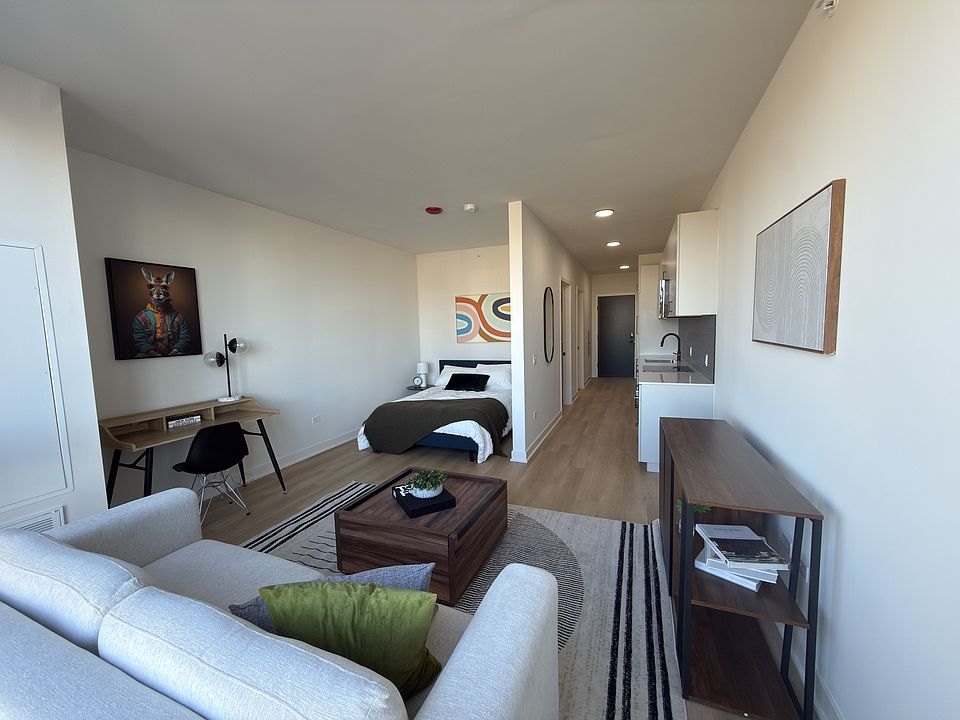 1st image of 1100 W Grand Ave #416