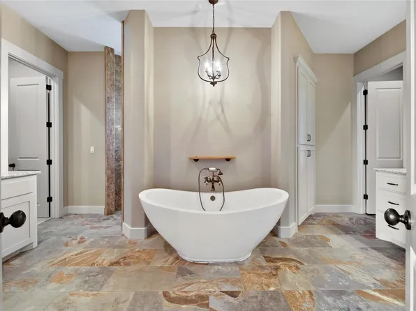 399 Fm 1696 Rd W, Huntsville, TX 77320