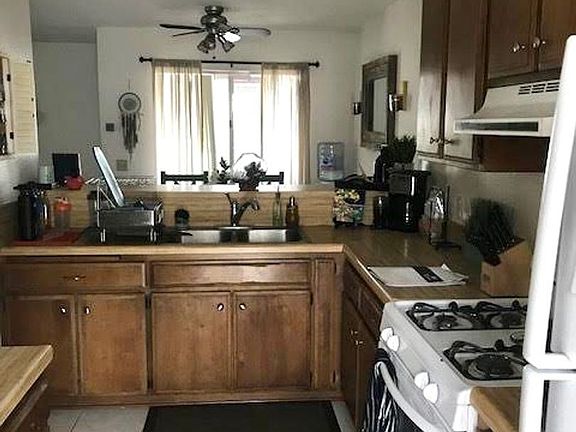 4th image of 3983 Lamont St