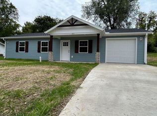 1211 E Benton Ave, Ava, MO 65608
