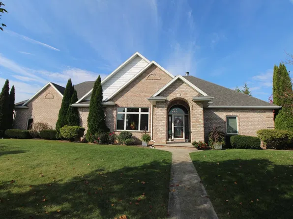 2893 Bally Bunion Ln, Green Bay, WI 54311