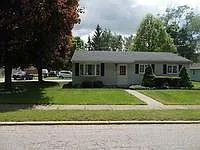 406 E 10th St photo 1