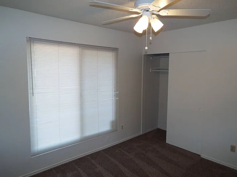 1688 W Village Way — Photo 17