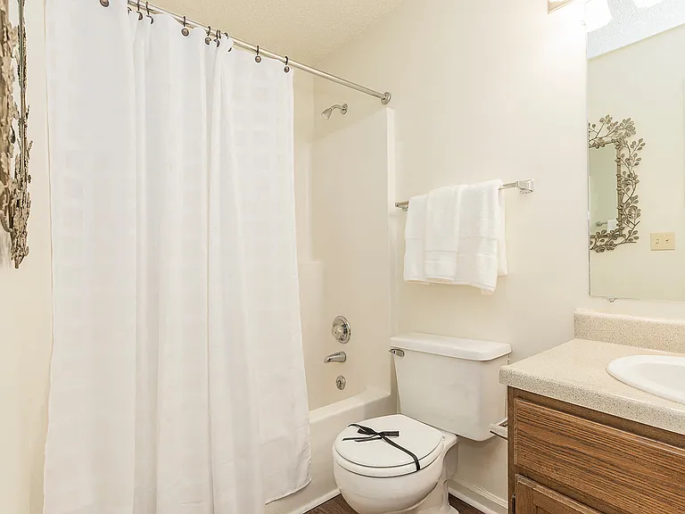 Littlestone Apartments — Photo 45