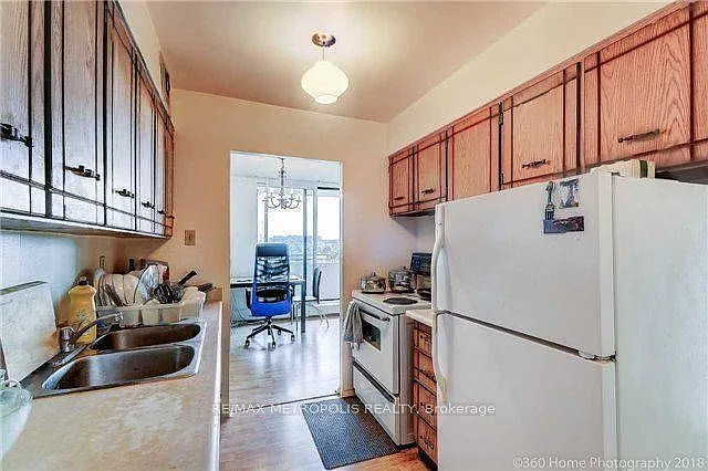 101 Prudential Dr #811 — Photo 14