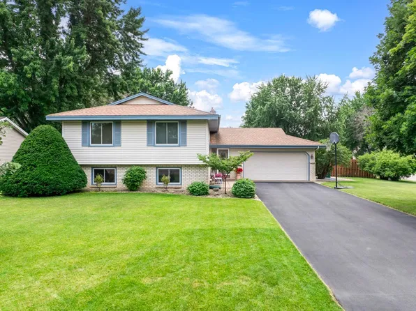 1600 132nd Ln NE, Blaine, MN 55449