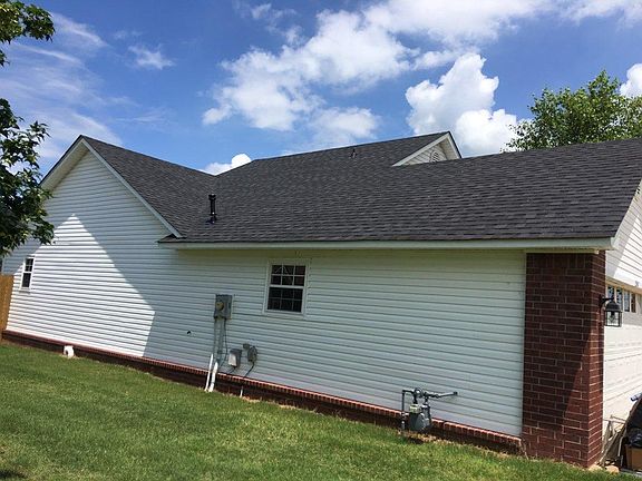 3rd image of 2307 Pearl Cir