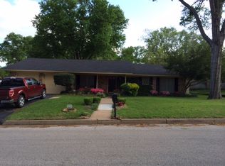 2213 Sampson Dr, Tyler, TX 75701