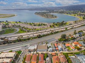 The Villager in Bay Park, Freshly Renovated Studio Apartments!