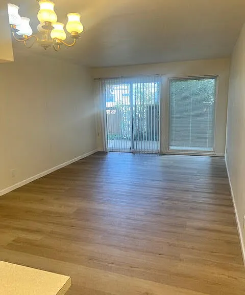 100 Millbrae Ave — Photo 4