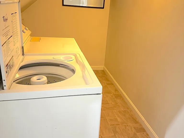 290 Alfred St #201 — Photo 16