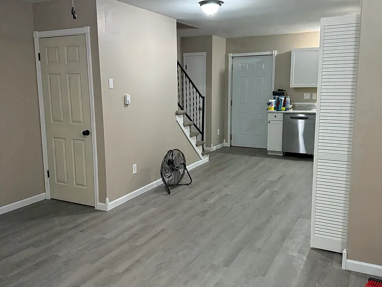 19 Maple Ave — Photo 3