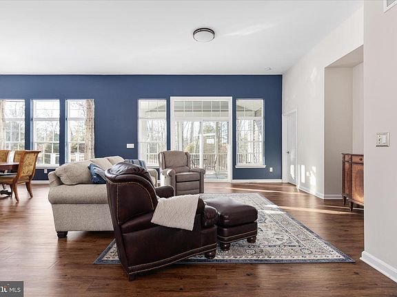 5th image of 47 Hickory Shaft Ct