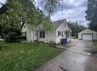 924 Fredonia Ave, Fredonia, WI 53021