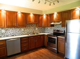430 Ridgebury Dr, Xenia, OH 45385