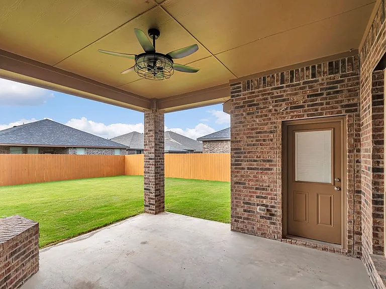 6807 Hall Of Fame Blvd — Photo 14
