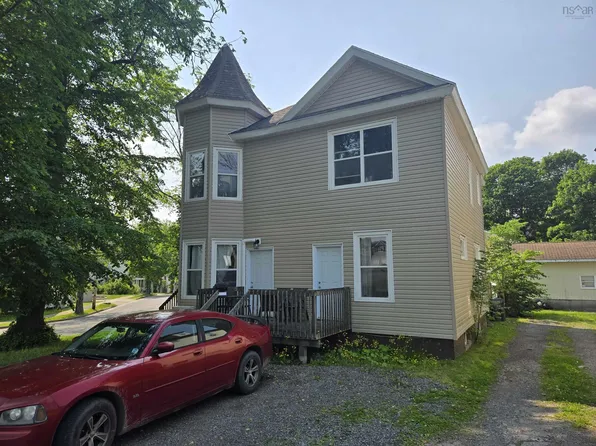 149 Whitney Ave, Sydney, NS B1P 5A1