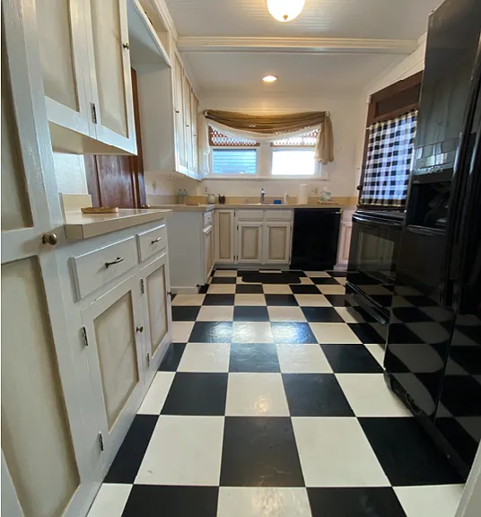 520 N Main St — Photo 10