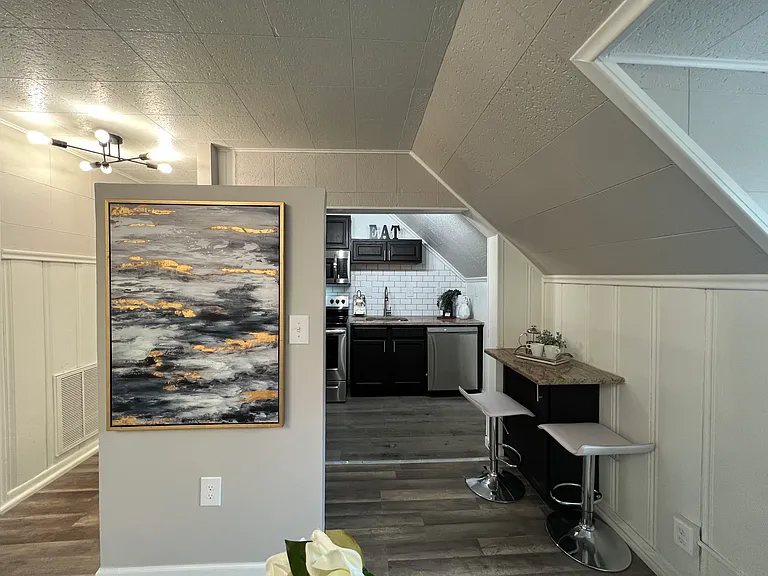 1084 Van Dyke St #301 — Photo 4