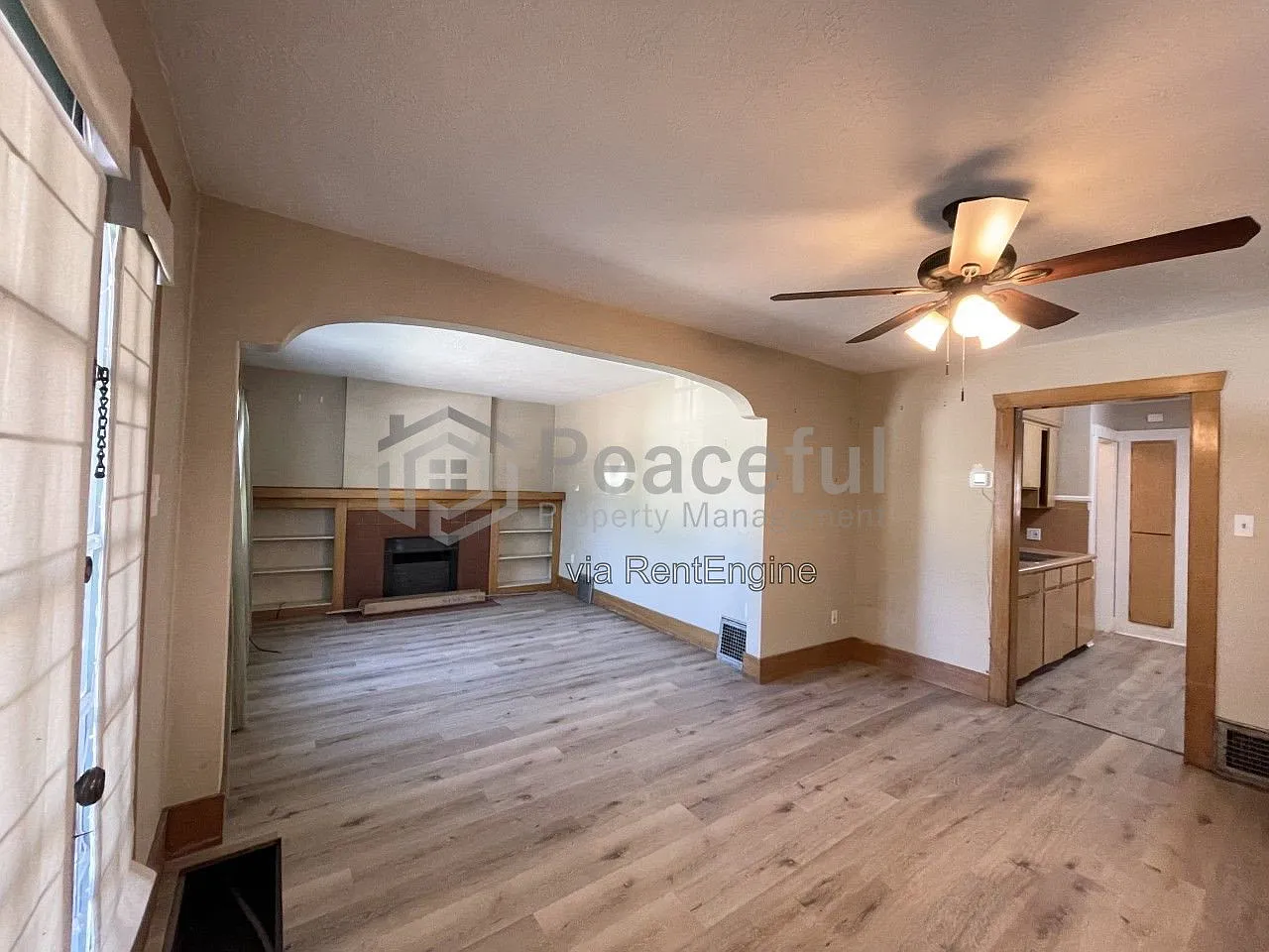 3 bed, 2.0 bath, 1494 sqft, $2,400 — Photo 3