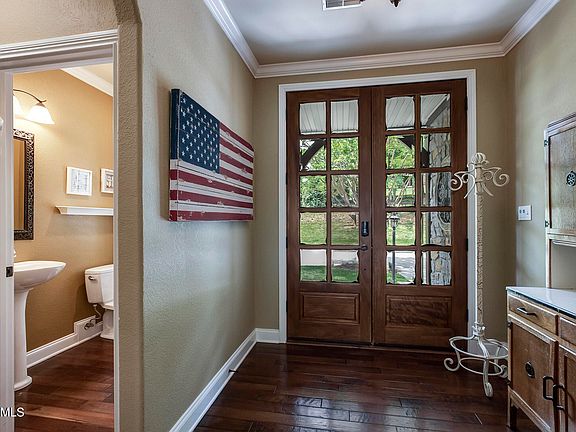 4th image of 10005 Autumn Valley Ln
