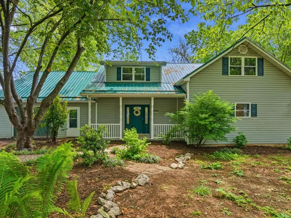 5660 Sharon Dr, Dublin, VA 24084