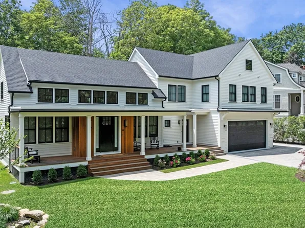 16 Liberty Rd, Marblehead, MA 01945