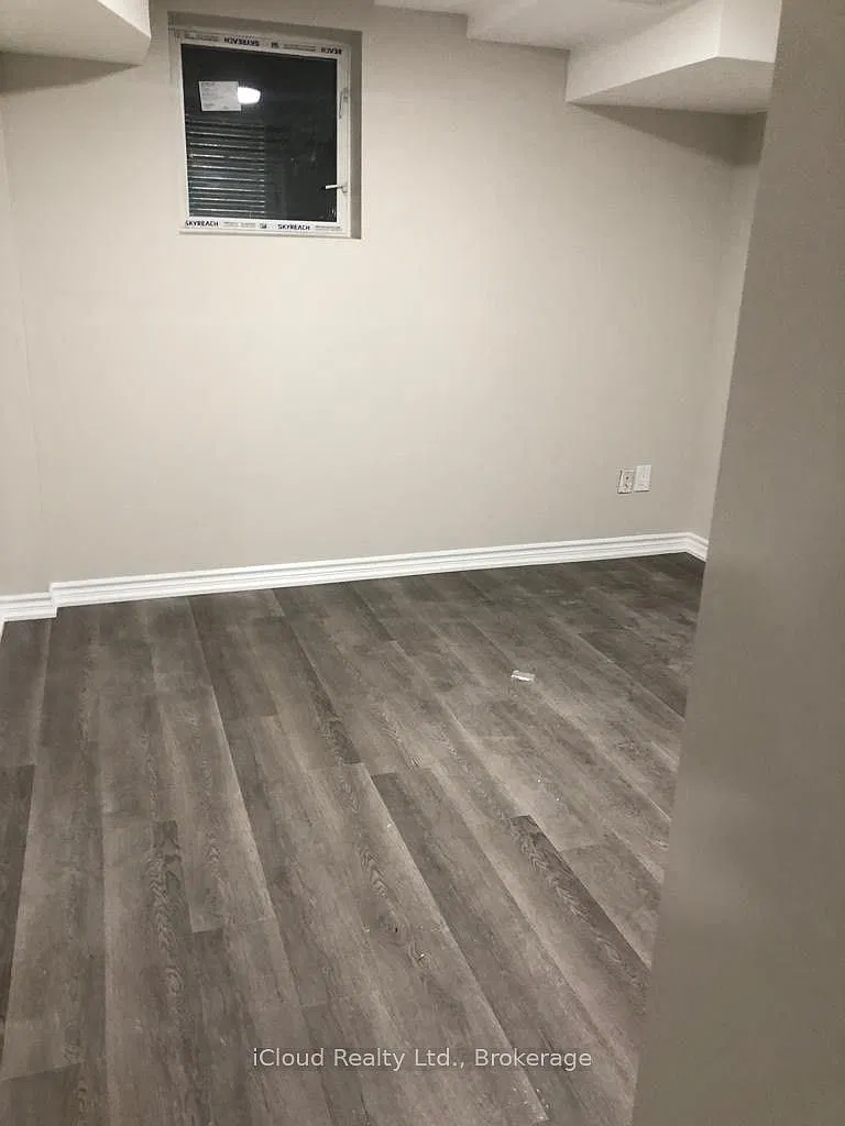 2 bed, $1,900 — Photo 3