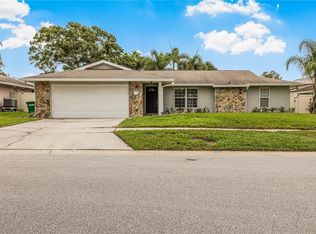 5 Valencia Cir, Safety Harbor, FL 34695