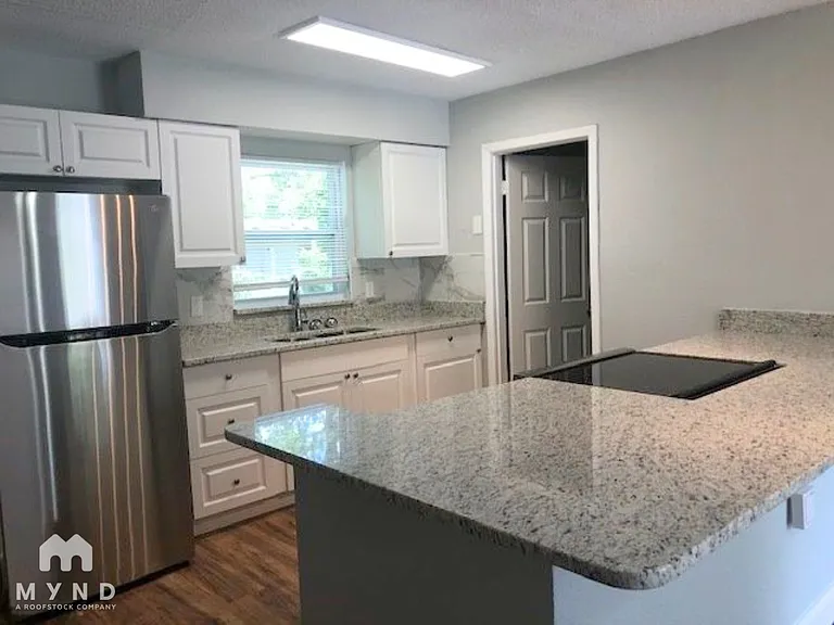 3656 Yosemite Dr — Photo 4