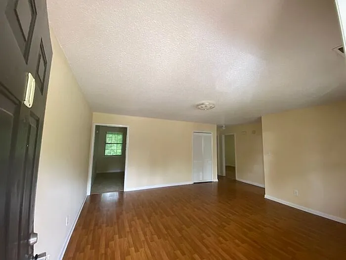 2 bed, 2.0 bath, 900 sqft, $850 — Photo 2
