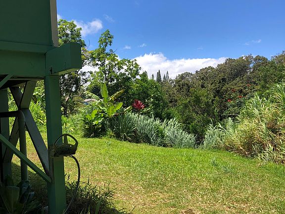 3rd image of 1010 E Kuiaha Rd