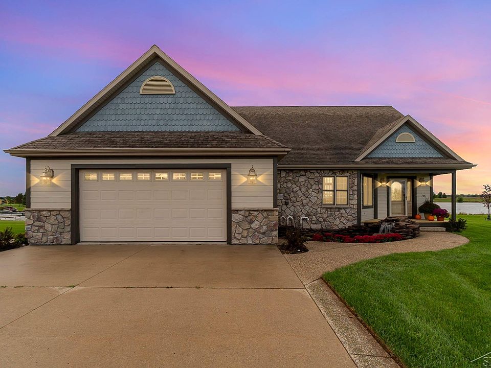 2668 S Fraser Rd, Kawkawlin, MI 48631 Zillow