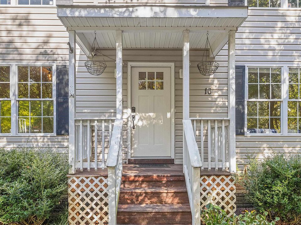 1st image of 16 Sandy Beach Ct