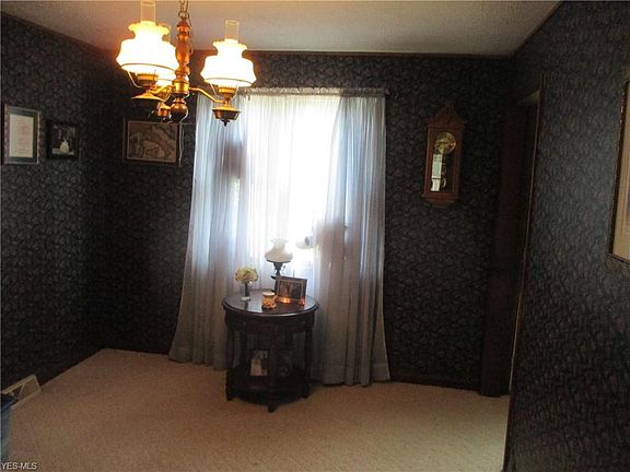 5th image of 30 W Haywood Ave