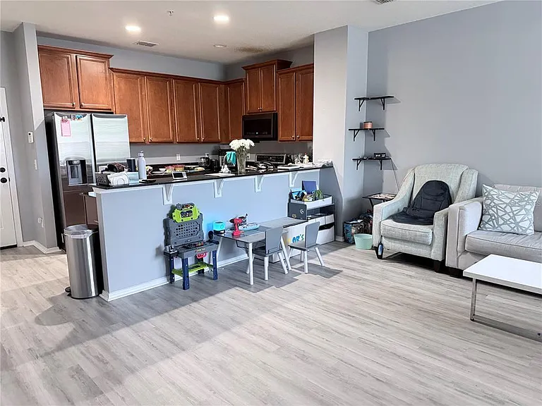 1807 Grand Rue Dr — Photo 4