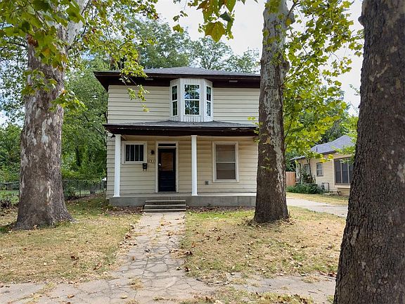 3rd image of 625 N Louisa Ave